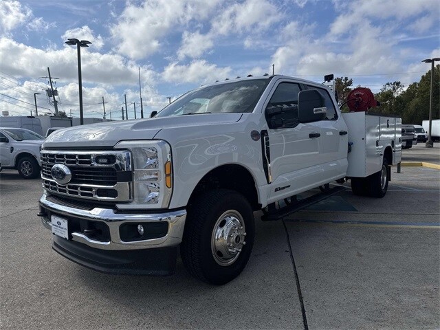 2026 Ford F-350 XL photo 3