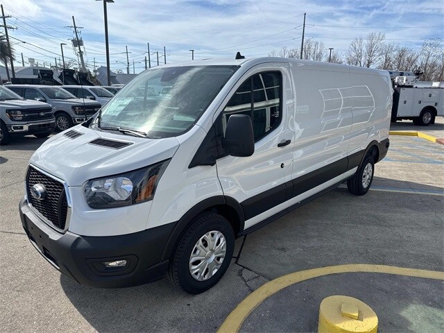 2024 Ford Transit photo 3