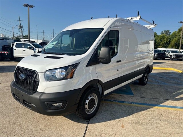2025 Ford Transit photo 3