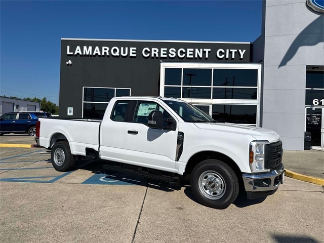 2026 Ford F-250 Super Duty XL's photo