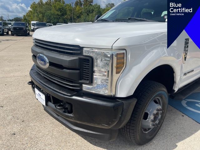 2019 Ford F-350 Super Duty Chassis Cab XL - Photo 6