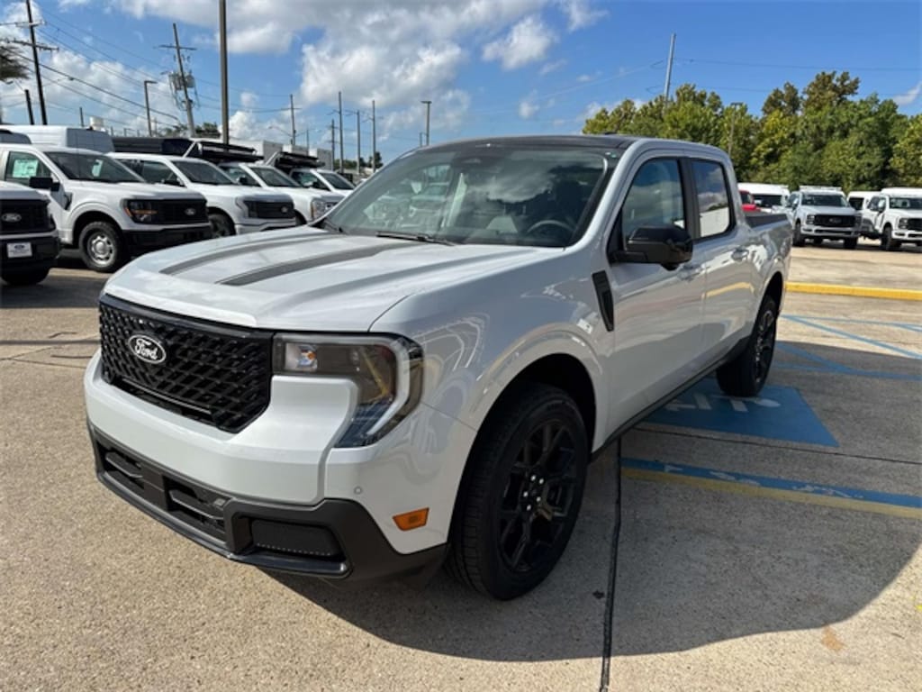 New 2025 Ford Maverick Lariat Truck