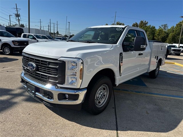 2026 Ford F-250 photo 3