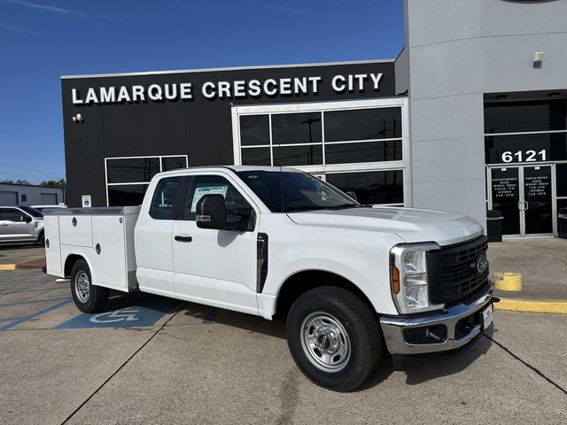 2026 Ford F-250 Super Duty XL's photo