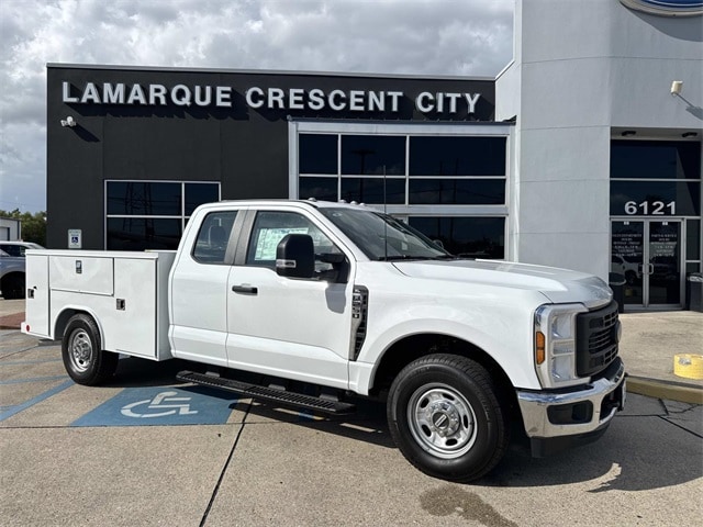 2026 Ford F-250 Super Duty XL's photo