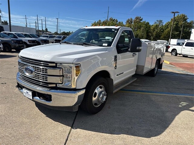 2019 Ford F-350 XL photo 3