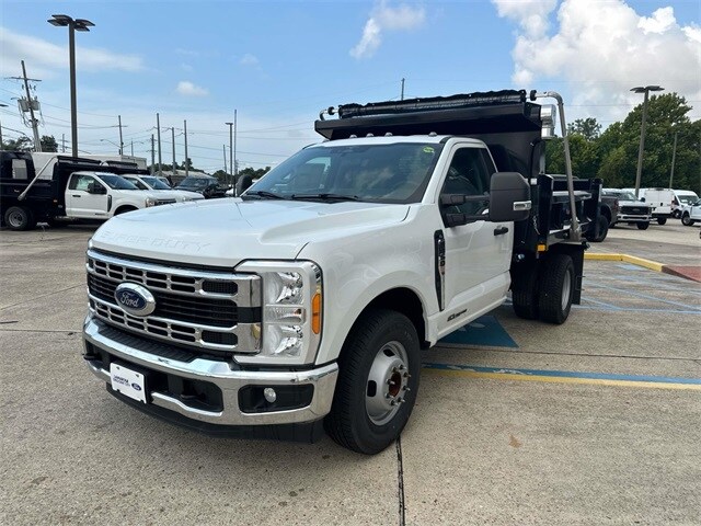 2023 Ford F-350 XL photo 3