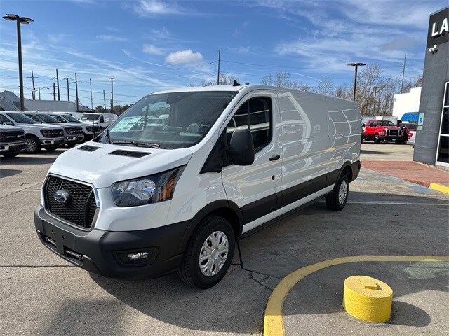 2024 Ford Transit photo 2