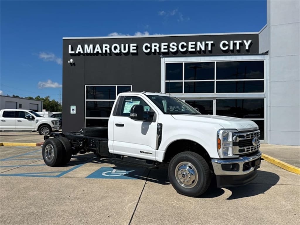 New 2026 Ford F-350SD XL Chassis