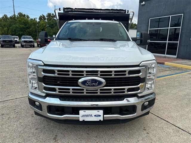 2023 Ford F-350 XL photo 2