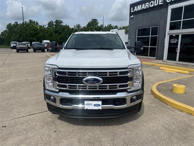 2025 Ford F-550 XL photo 2