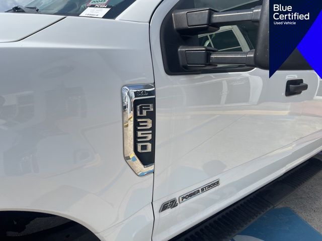 2019 Ford F-350 Super Duty Chassis Cab XL - Photo 7