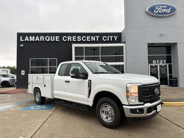 2026 Ford F-250 Super Duty XL's photo