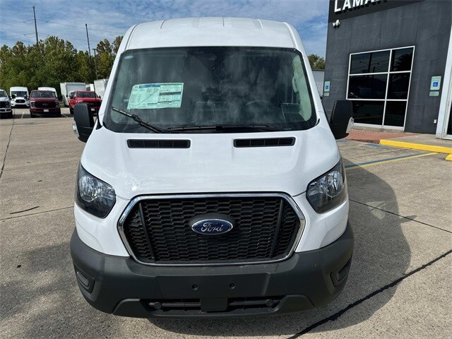 2024 Ford Transit photo 2