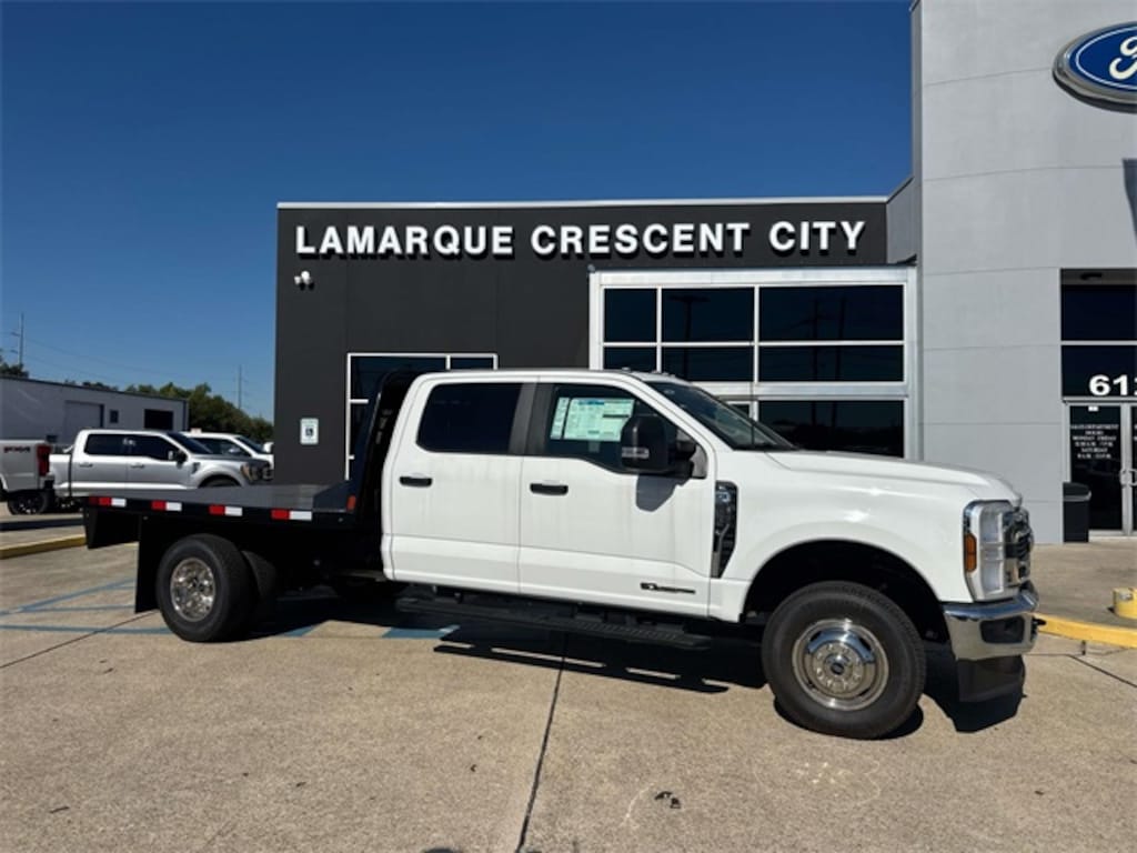 New 2025 Ford F-350SD XL Chassis
