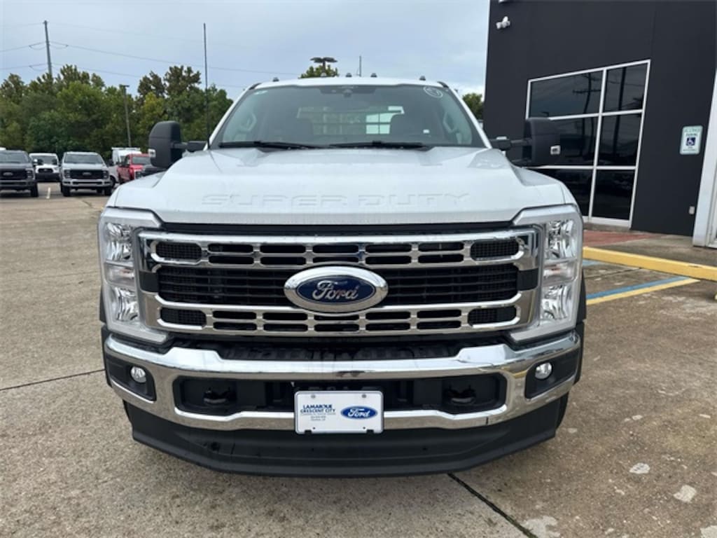 New 2025 Ford F-450SD XL Chassis