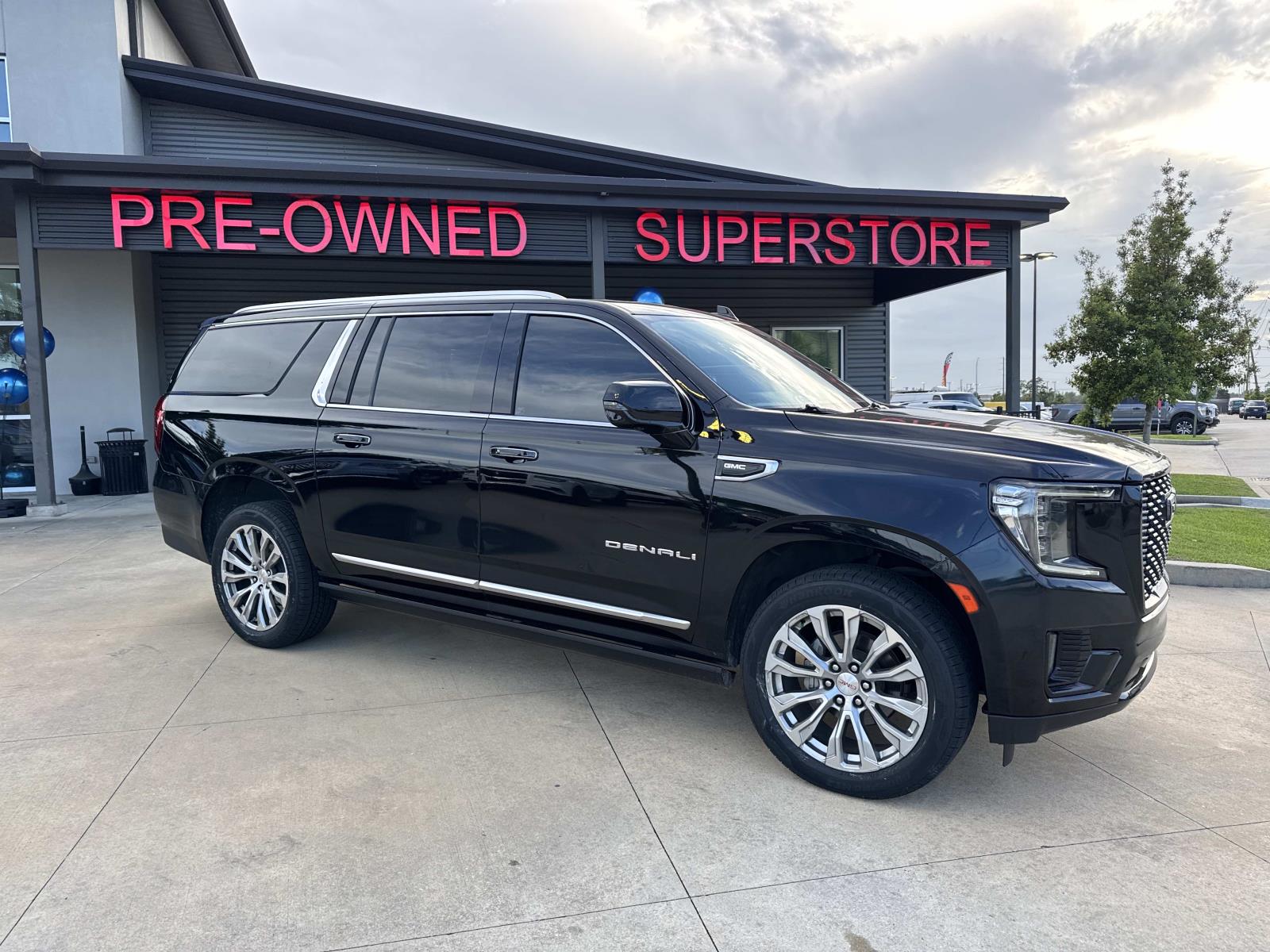 2023 GMC Yukon XL