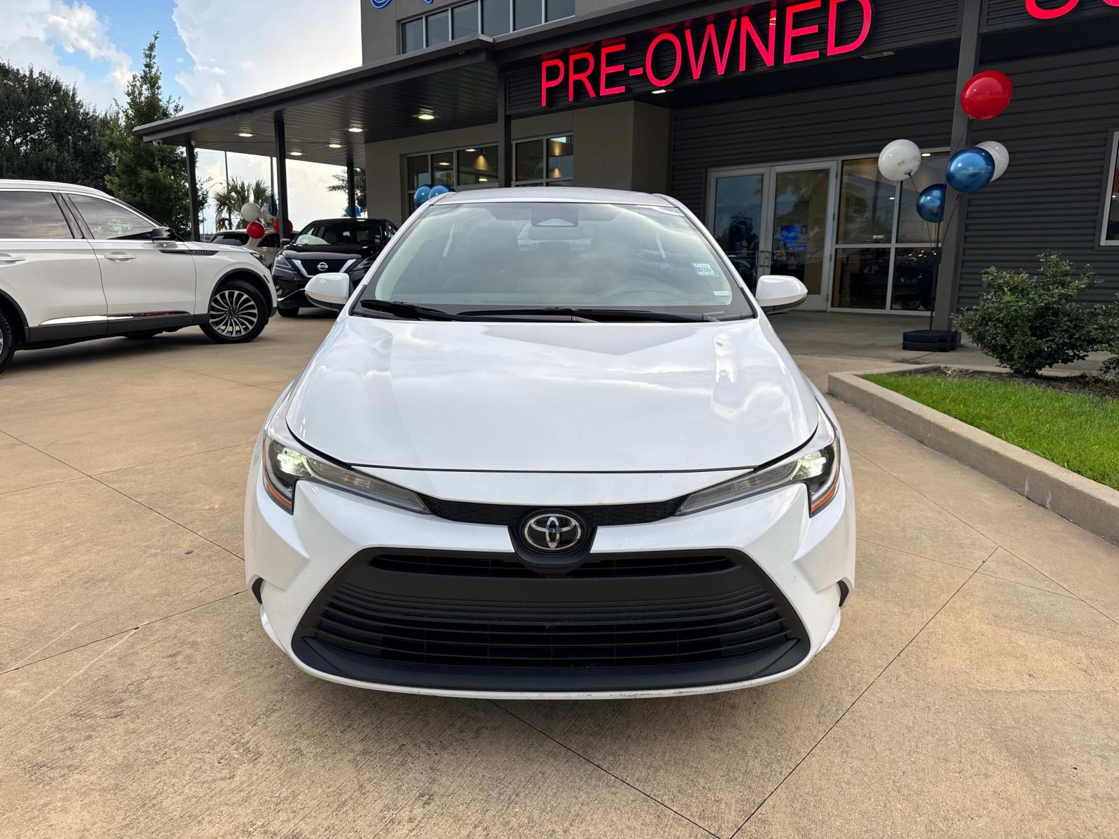 2024 Toyota Corolla LE photo 3