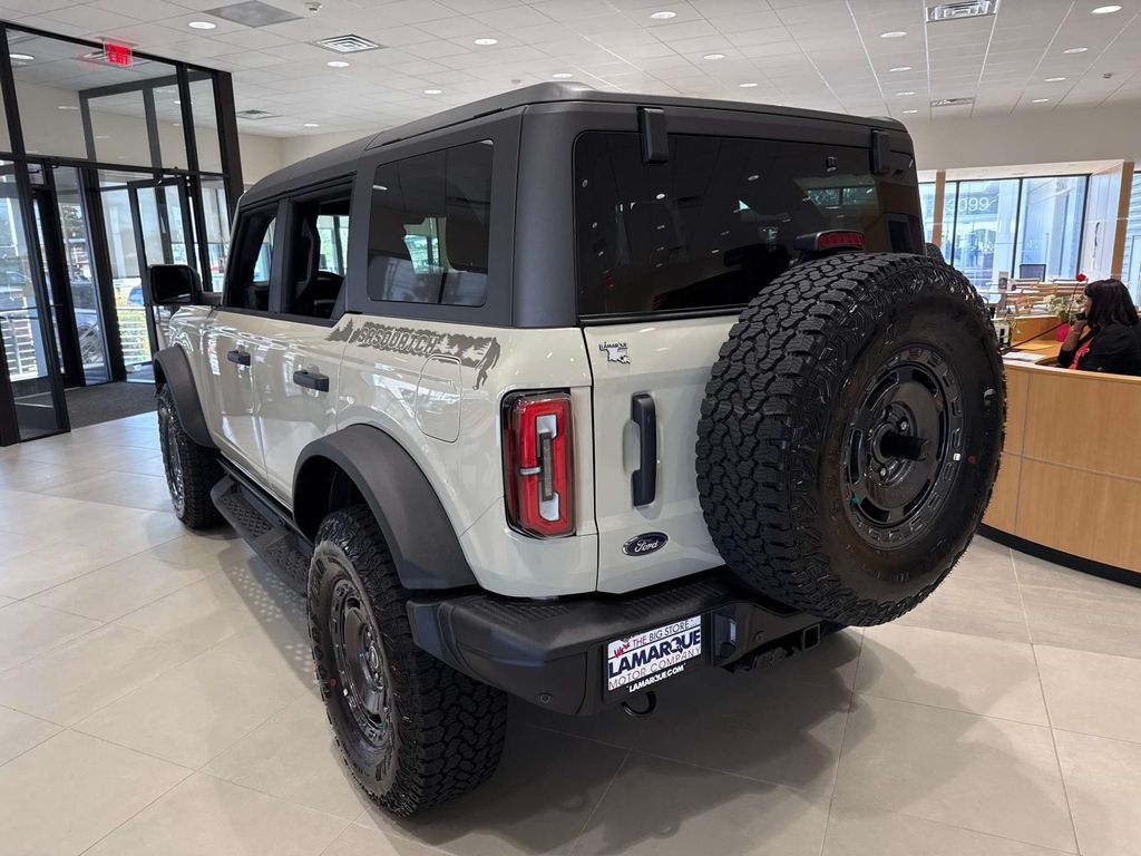 2025 Ford Bronco 4-Door Badlands