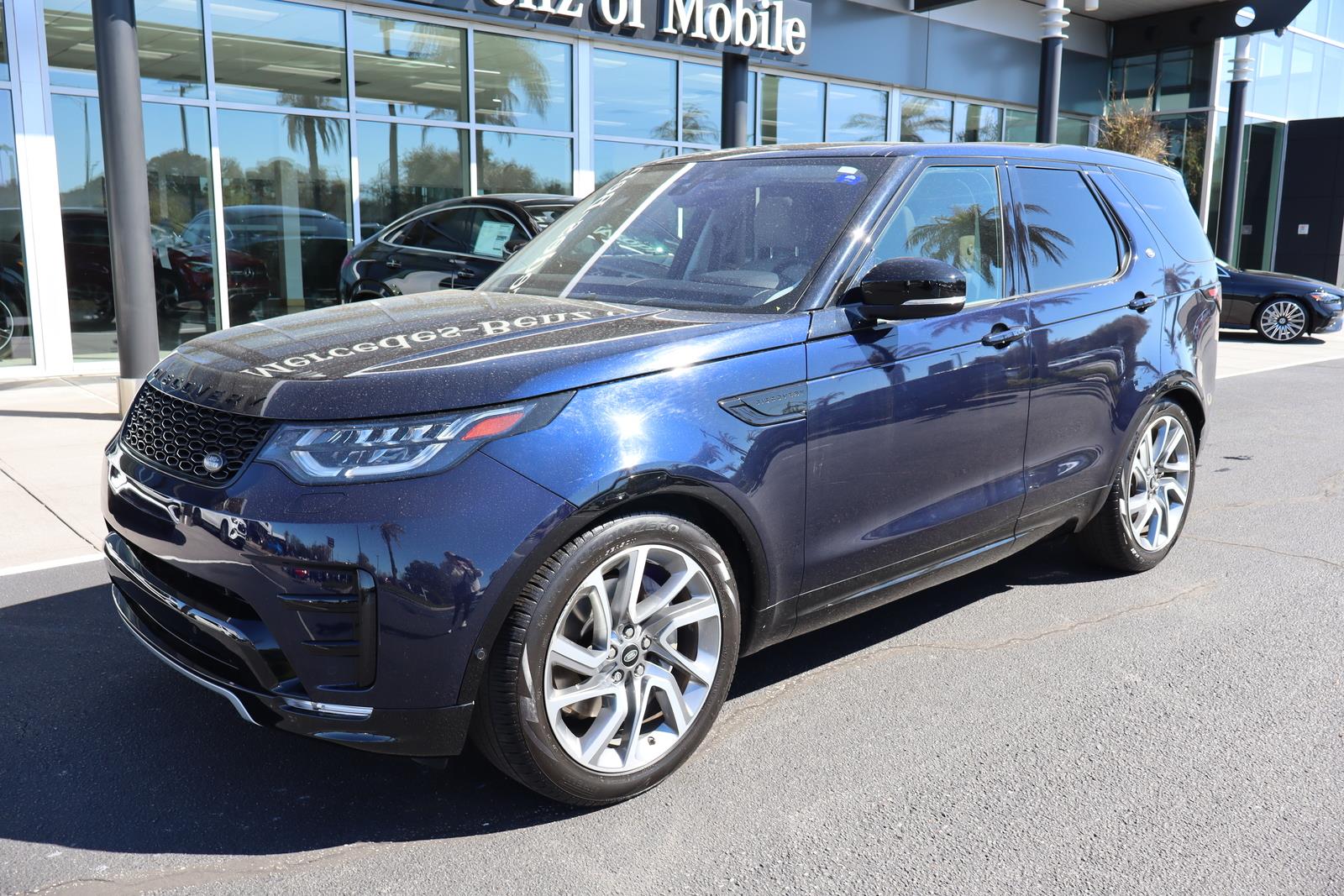 Used 2020 Land Rover Discovery Landmark Edition with VIN SALRU2RV1L2443071 for sale in Kenner, LA