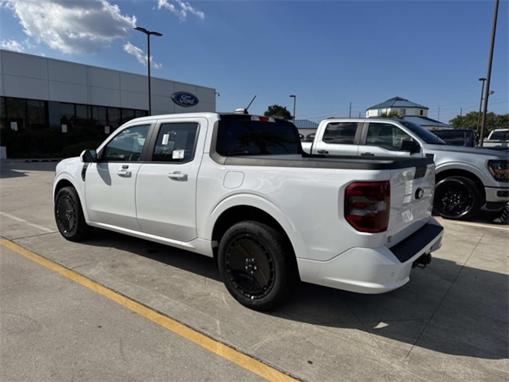 New 2025 Ford Maverick Lobo Standard Truck