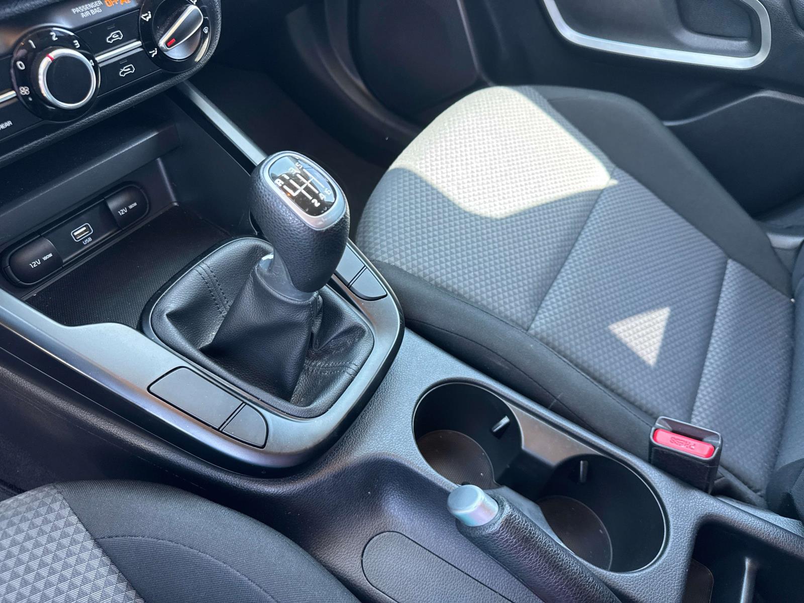 2021 Kia Soul LX - Photo 26