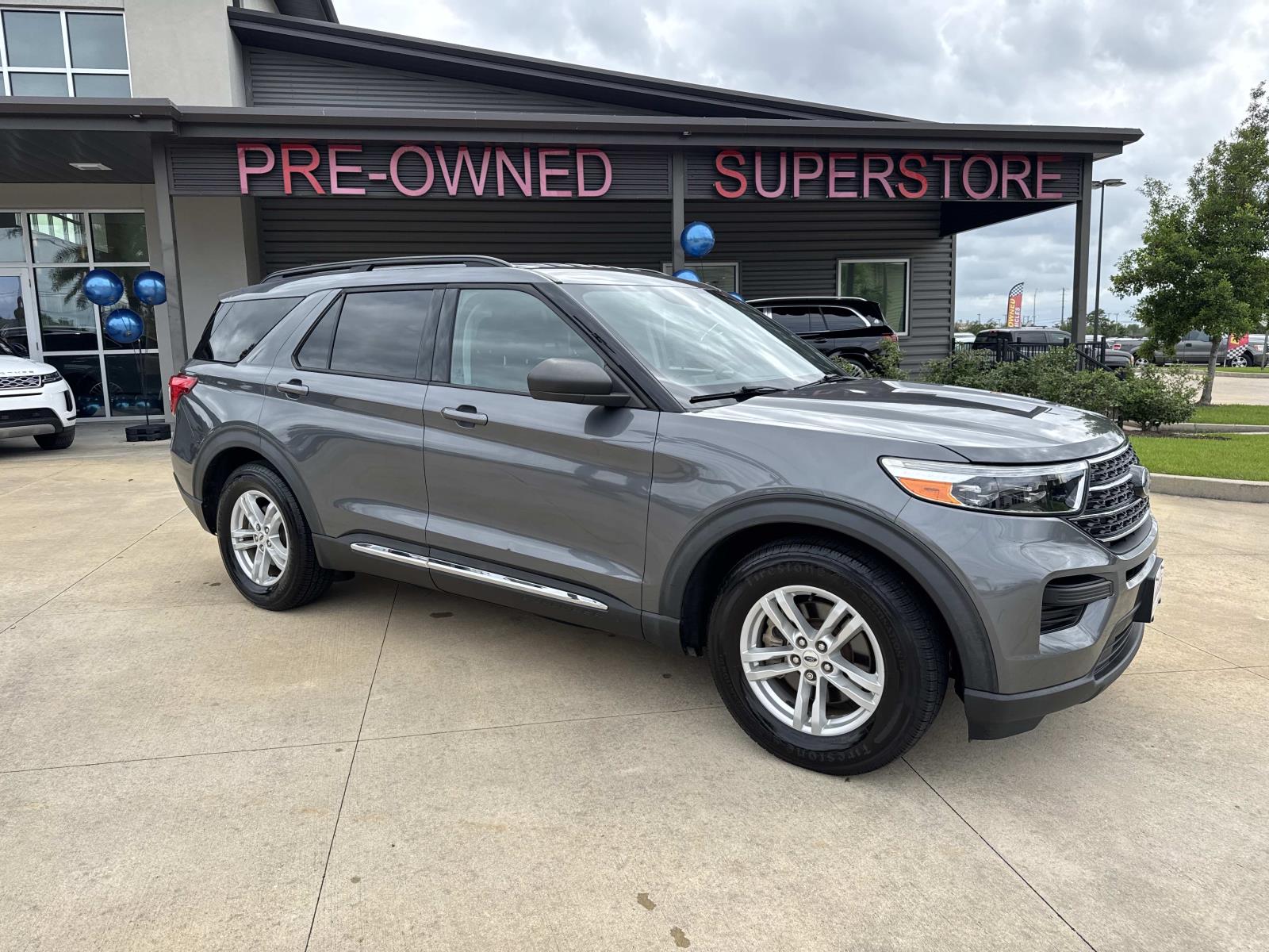 2021 Ford Explorer XLT RWD's photo