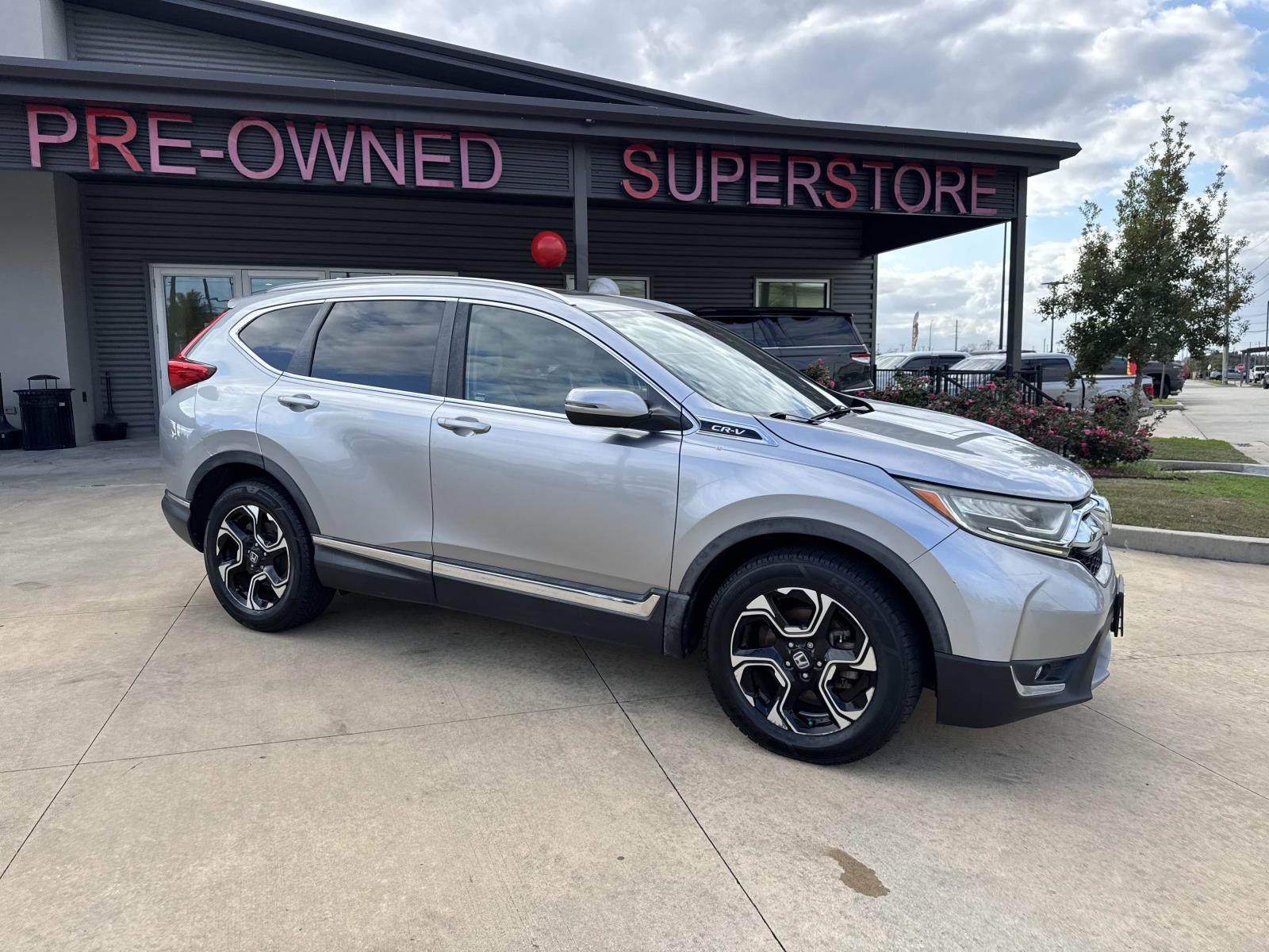 2017 Honda CR-V Touring's photo