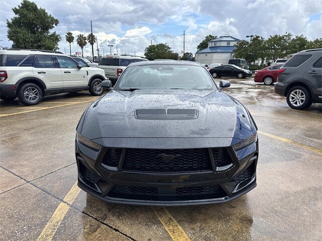 2025 Ford Mustang GT photo 2