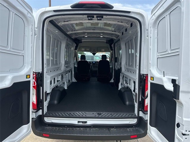 2025 Ford Transit photo 4