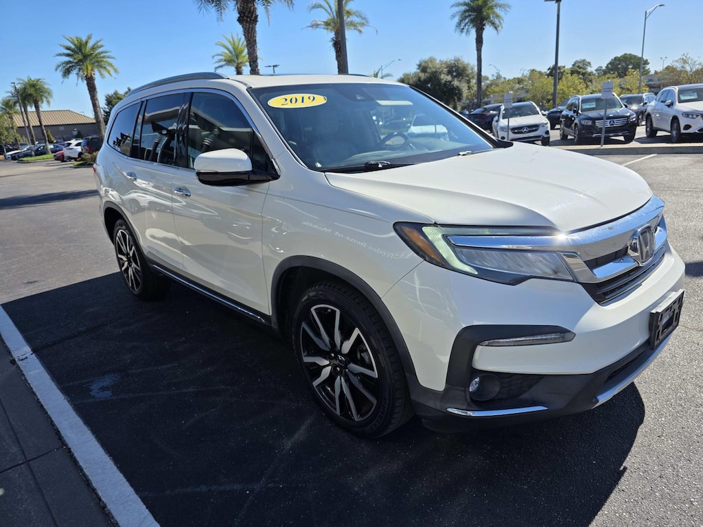 Used 2019 Honda Pilot Touring 7-Passenger 2WD Sport Utility