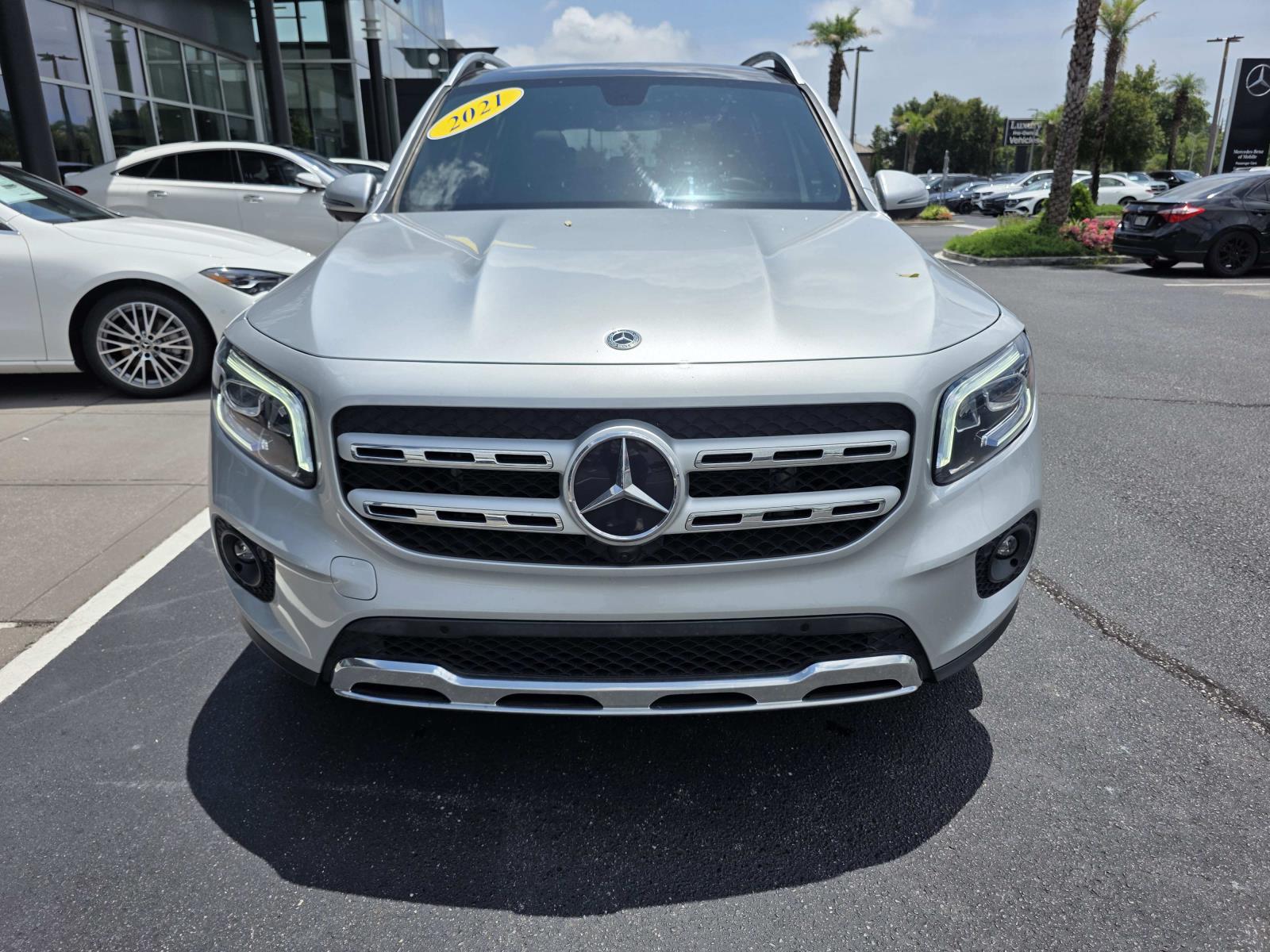 2021 Mercedes Benz GLB 250 photo 3