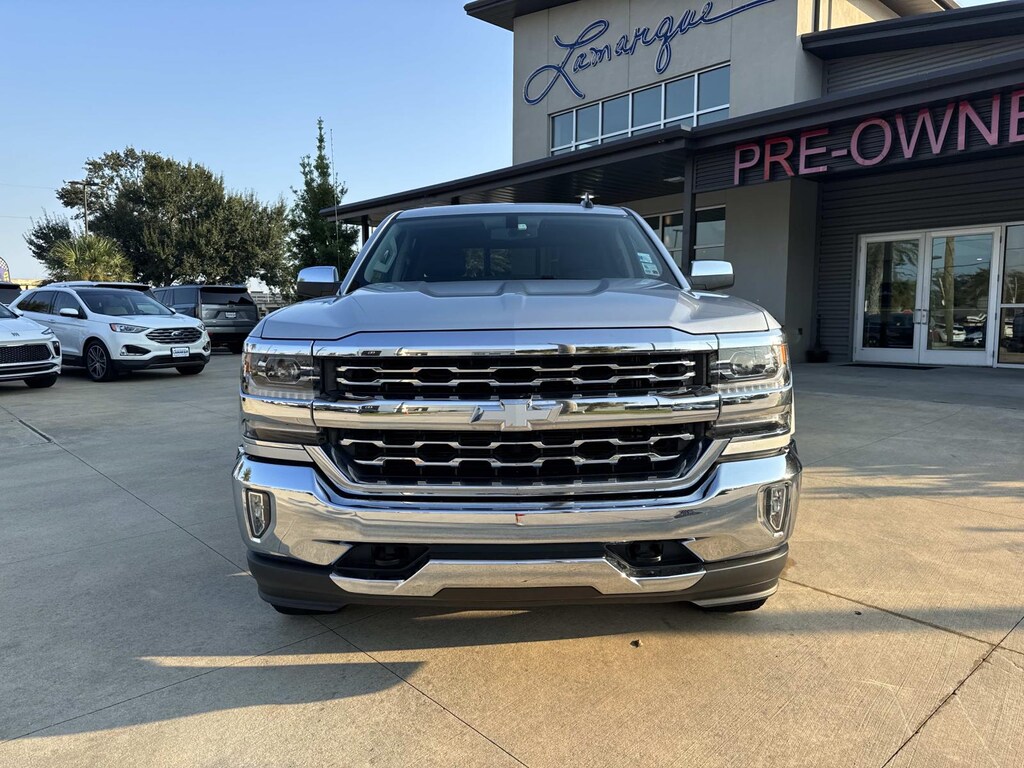 Used 2017 Chevrolet Silverado 1500 4WD Crew Cab 143.5 LTZ w/1LZ Crew Cab Pickup