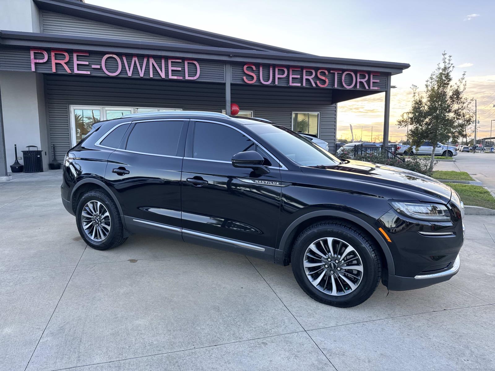 2022 Lincoln Nautilus Reserve's photo