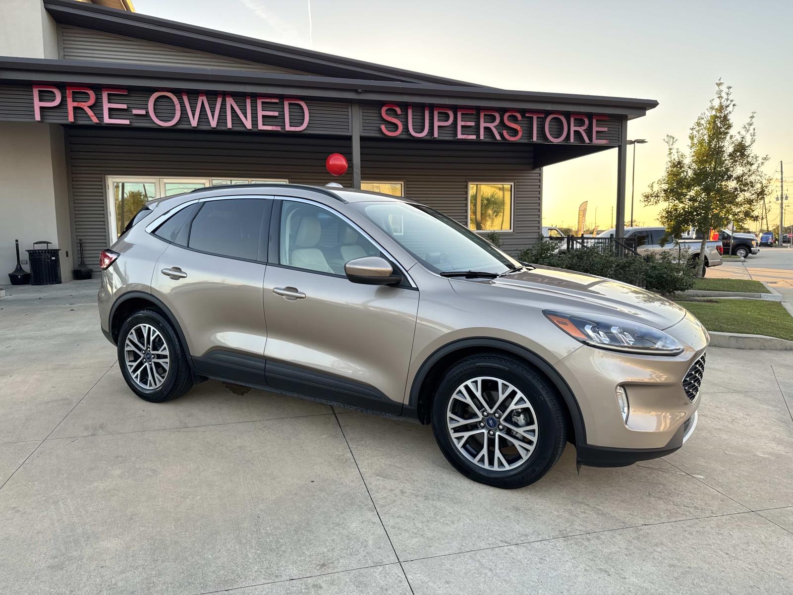 2020 Ford Escape SEL