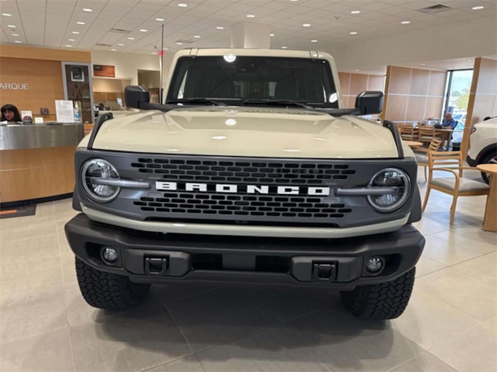 New 2025 Ford Bronco Badlands SUV