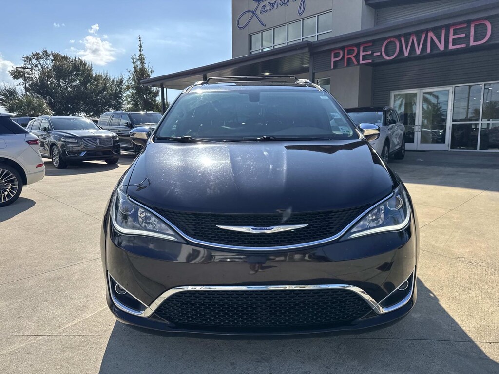 Used 2018 Chrysler Pacifica Limited FWD Mini-van, Passenger