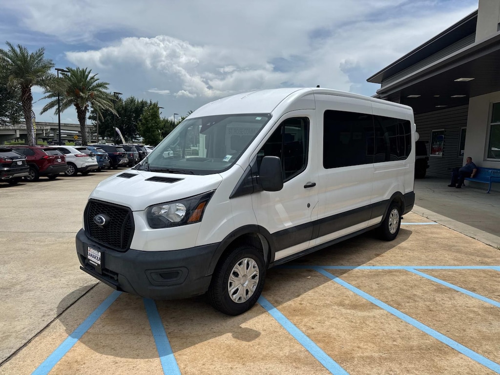 Used 2022 Ford Transit Passenger Wagon T-350 148 Med Roof XL RWD Full-size Passenger Van