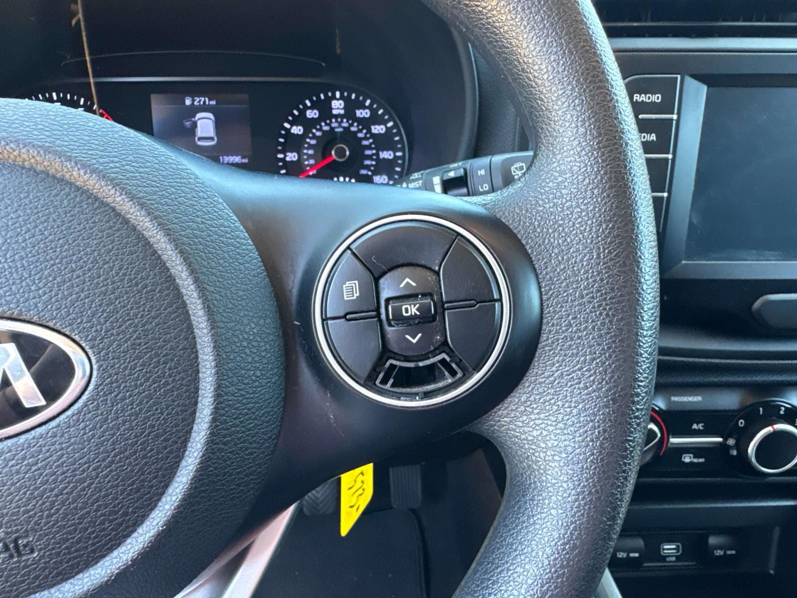 2021 Kia Soul LX - Photo 24
