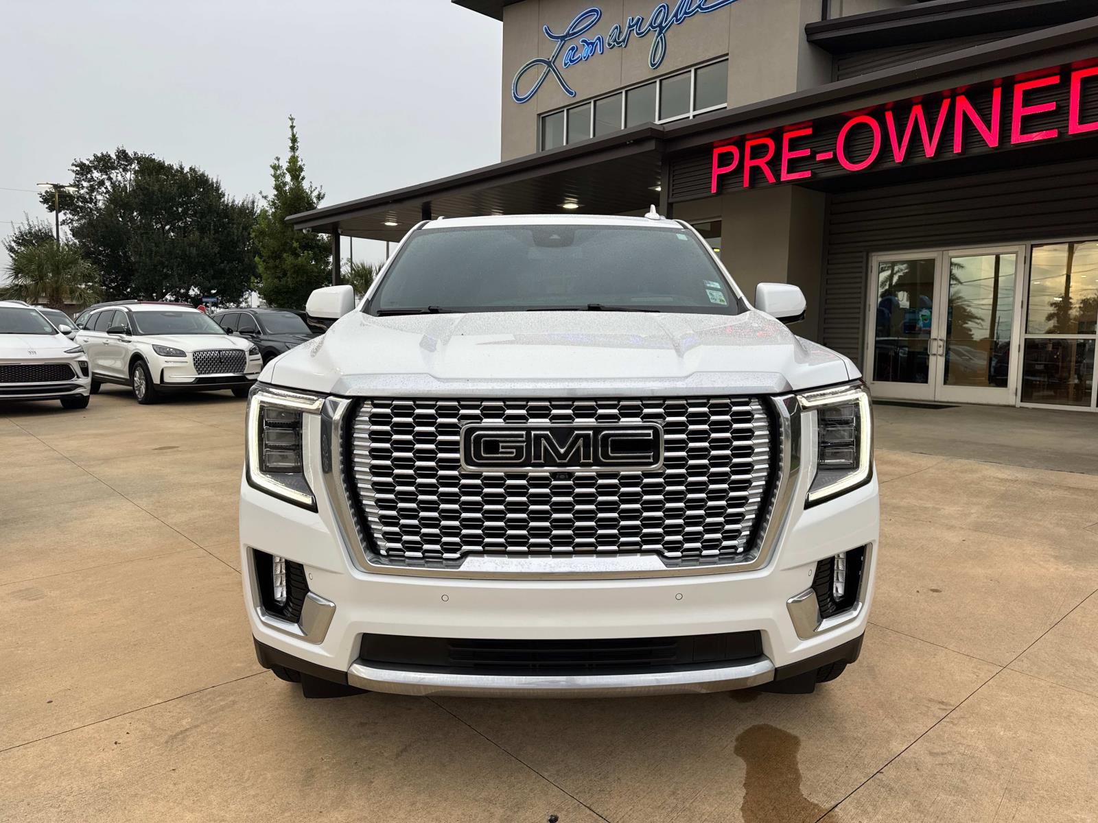 2023 Gmc Yukon Denali photo 3