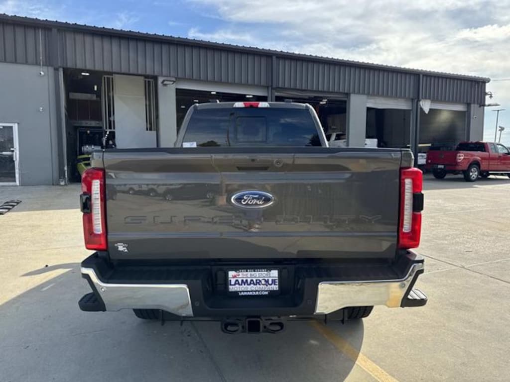 New 2026 Ford F-250SD Lariat Truck