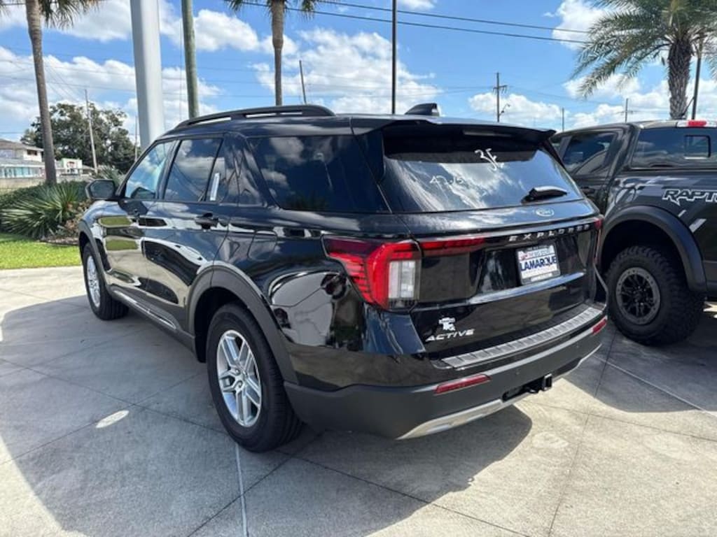 New 2025 Ford Explorer Active SUV