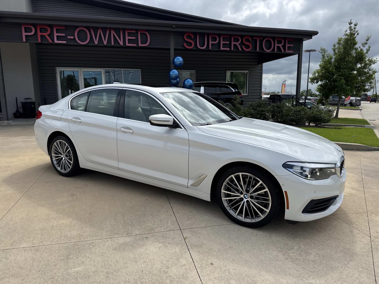 2020 BMW 5 Series 530i Sedan's photo
