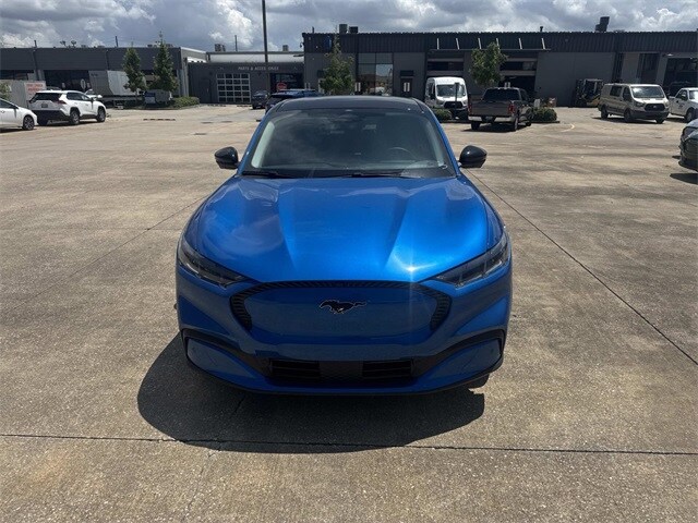 2025 Ford Mustang Mach-E Select photo 2