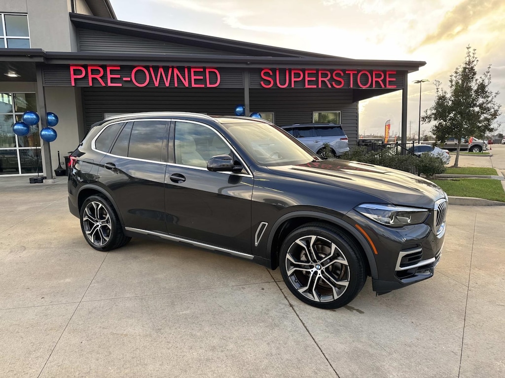 Used 2022 BMW X5 sDrive40i Sports Activity Vehicle Sport Utility
