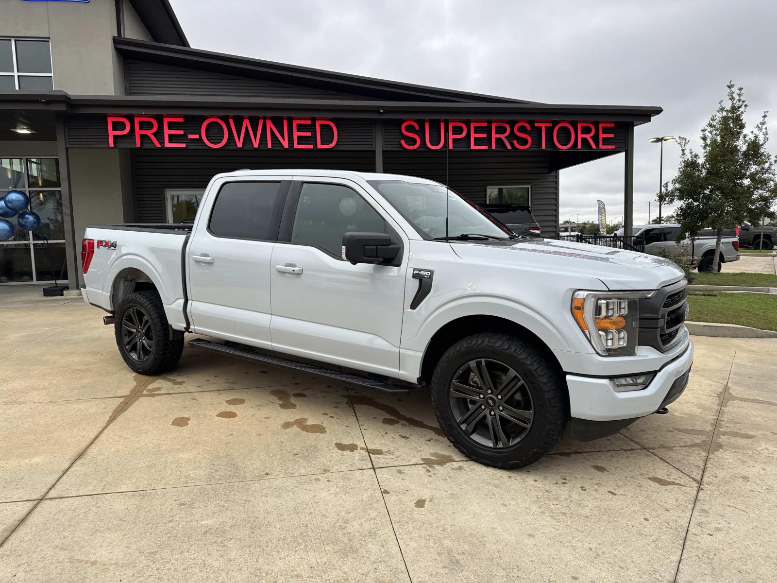 2022 Ford F-150 XLT's photo