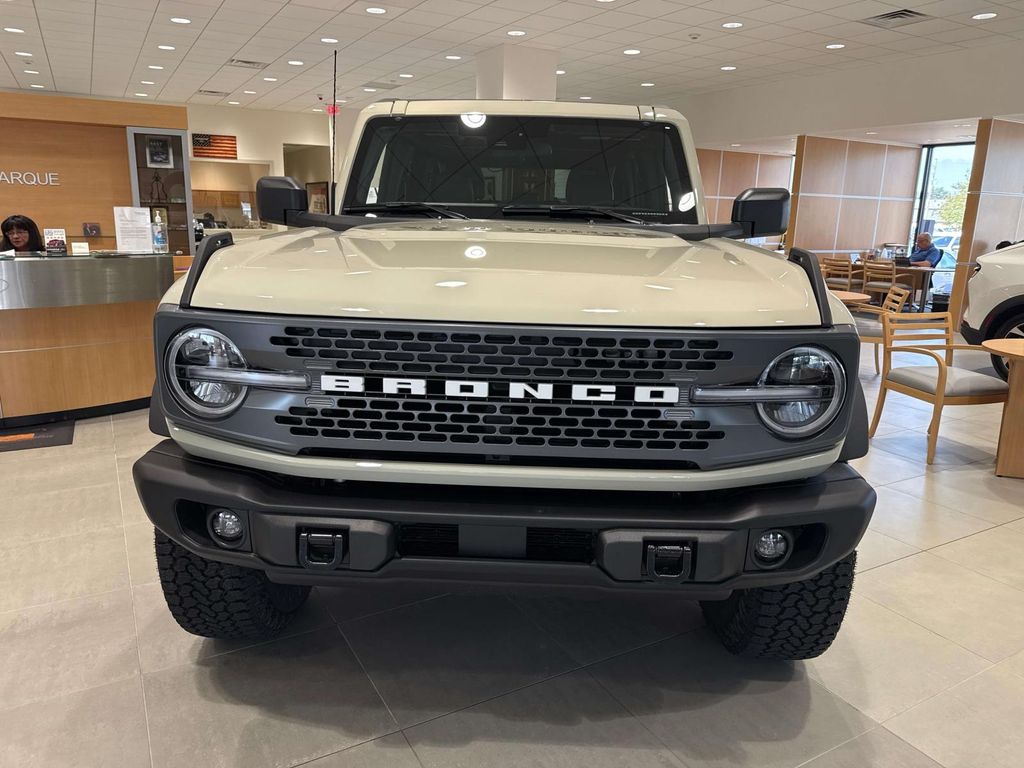 2025 Ford Bronco 4-Door Badlands