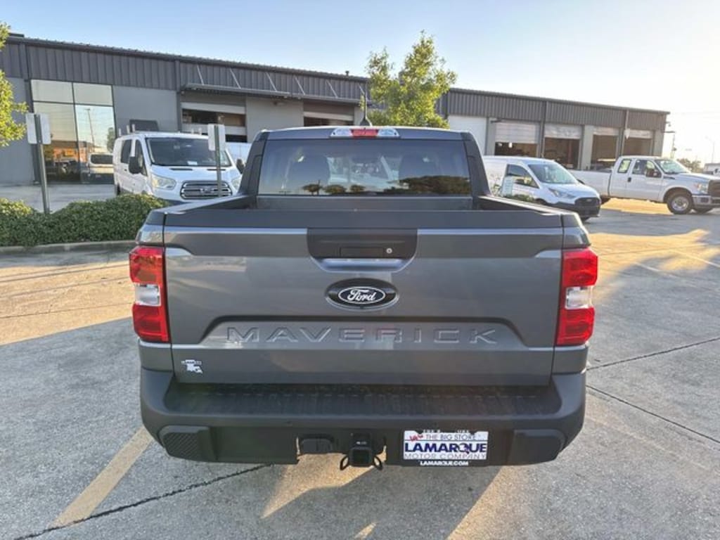 New 2025 Ford Maverick XL Truck