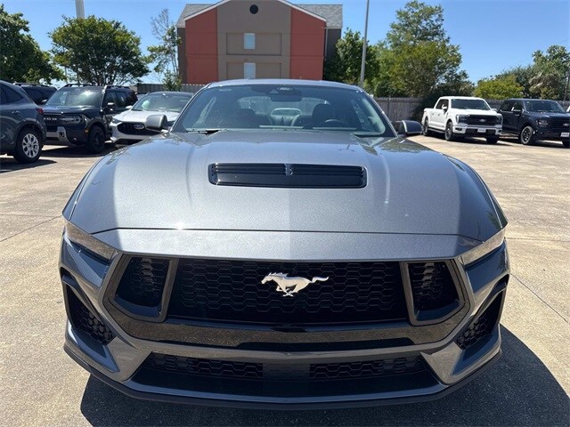 2025 Ford Mustang GT photo 2