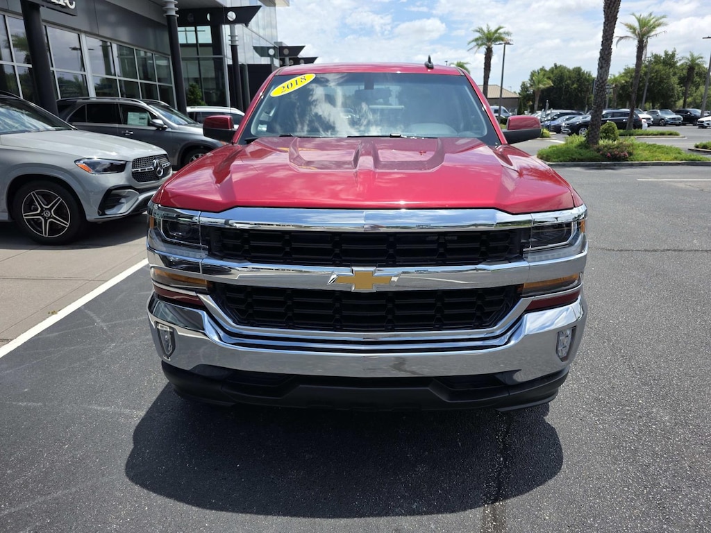Used 2018 Chevrolet Silverado 1500 2WD Crew Cab 143.5 LT w/1LT Crew Cab Pickup
